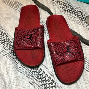 I’m selling some Men USED Jordan 23 slides